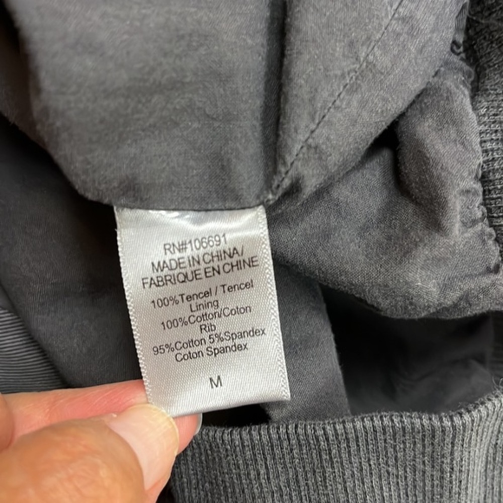 Young Fabulous & Broke Gray Utility Style Cropped Bomber Jacket Size M - Picture 10 of 10